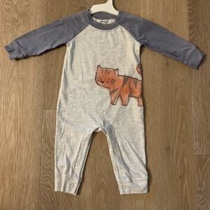 Carter's Boy's Size 9 Months Gray Coverall With A Cute Cat On The Front